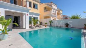 Villa for sale in New Golden Mile, Estepona East