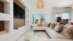 Villa for sale in New Golden Mile, Estepona Est