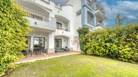 Appartement rez de chaussée for sale in Los Arqueros, Benahavis