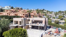 Villa for sale in El Paraiso, Estepona Öst