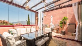 Apartment for sale in La Mairena, Marbella East