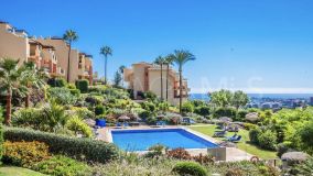 Apartamento Planta Baja en venta en Los Arqueros, Benahavis