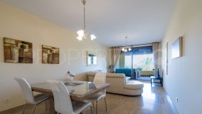 Buy ground floor apartment with 2 bedrooms in La Duquesa