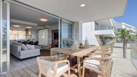 Town House for sale in New Golden Mile, 595,000 €