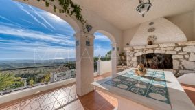 Villa for sale in Valtocado, Mijas
