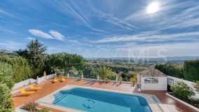 Villa for sale in Valtocado, Mijas