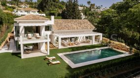 Villa en venta en El Paraiso, Estepona Este