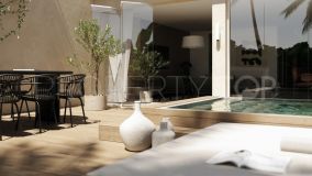 Nueva Andalucia, apartamento planta baja en venta de 3 dormitorios