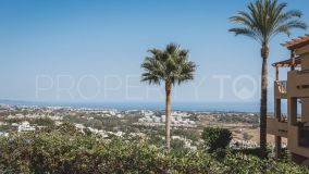 For sale penthouse in Benahavis with 3 bedrooms