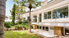 Villa for sale in Marbella City, 2,250,000 €