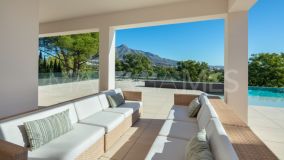 Villa en venta en Aloha, Nueva Andalucia