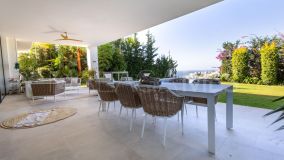 Villa for sale in Cabopino, Marbella Öst