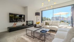 Villa for sale in Selwo, Estepona East