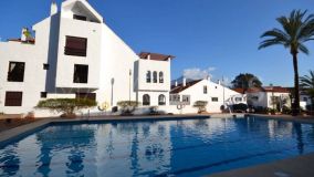 Markplanslägenhet for sale in Aloha, Nueva Andalucia