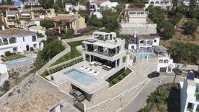 Villa for sale in Fuengirola