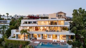 Villa for sale in La Quinta, Benahavis
