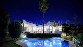 Villa for sale in La Quinta, Benahavis