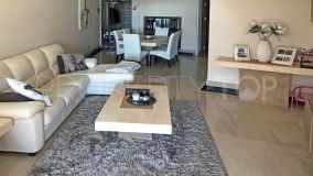 Apartamento en venta de 2 dormitorios en Estepona Playa
