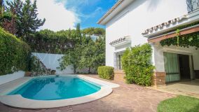 Villa for sale in Los Monteros, Marbella Öst