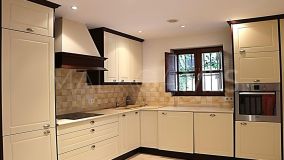 Radhus for sale in Marbella Golden Mile