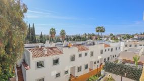 Dúplex de tres dormitorios en planta baja, Nueva Andalucía