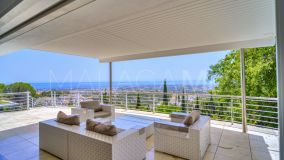 Villa for sale in El Madroñal, Benahavis