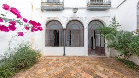 Se vende villa de 11 dormitorios en Carmona