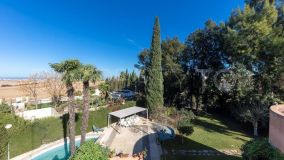 Montequinto 6 bedrooms villa for sale