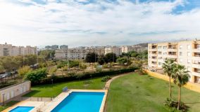 Buy 3 bedrooms penthouse in Teatinos