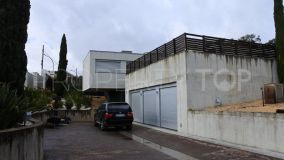 Villa con 5 dormitorios a la venta en Guillena