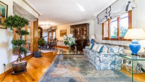 For sale villa with 5 bedrooms in Boadilla del Monte