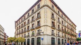 Apartment for sale in Sol, Madrid - Centro