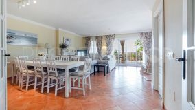 Buy Añoreta villa with 5 bedrooms