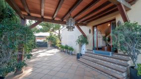 For sale 5 bedrooms villa in Tomares
