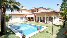 For sale villa with 5 bedrooms in Gelves