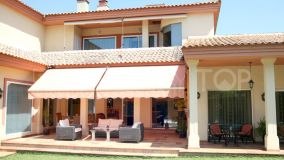 For sale villa with 5 bedrooms in Gelves