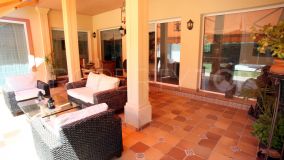 For sale villa with 5 bedrooms in Gelves