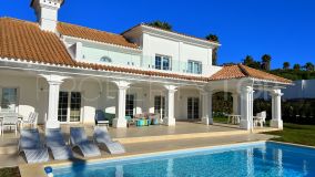 Villa en venta de 7 dormitorios en Alcaidesa