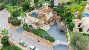 Villa en venta en Elviria, Marbella Este