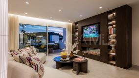 Apartment for sale in Los Monteros Palm Beach, Marbella East