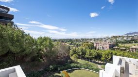 Zweistöckiges Penthouse zu verkaufen in Los Flamingos Golf, Benahavis