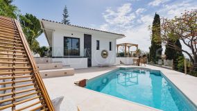 Villa en venta en Elviria, Marbella Este
