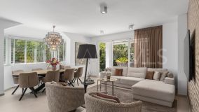 Villa for sale in Monte Biarritz, Estepona Est