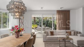 Villa for sale in Monte Biarritz, Estepona Est