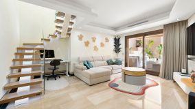 Zweistöckiges Penthouse zu verkaufen in Bahia de la Plata, Estepona Ost