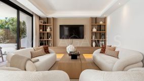Villa for sale in Atalaya de Rio Verde, Nueva Andalucia