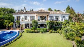 Villa for sale in El Paraiso, Estepona Öst