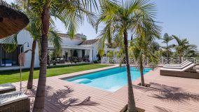 Villa for sale in Nueva Andalucia, Marbella