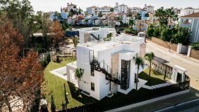 For sale villa with 4 bedrooms in El Campanario