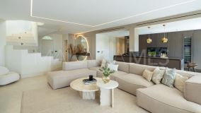 Takvåning for sale in Jardines Colgantes, Marbella Golden Mile